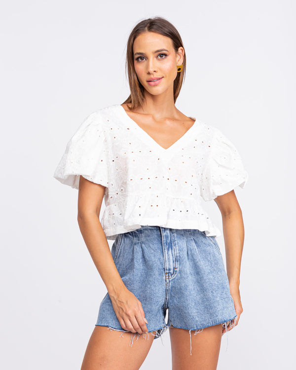 Blusa em Laise com Mangas Mufantes