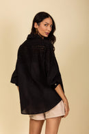 Camisa com Detalhe Rendado