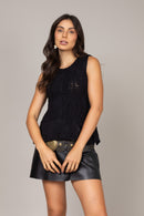 Blusa em Regata de Crochê